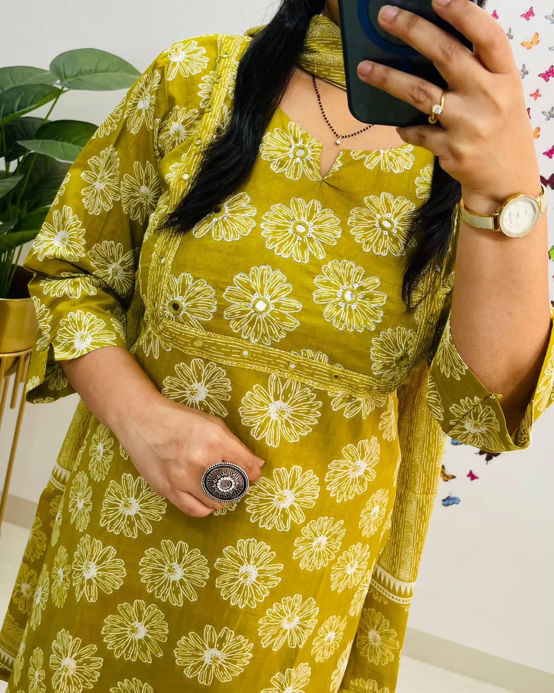 Sophia New Designer Kurta Pant With Dupatta Set Light Green