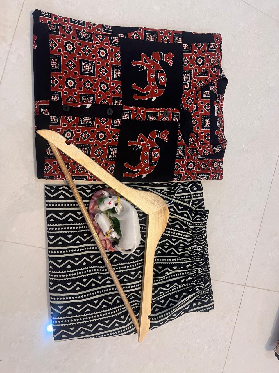 Pure Cotton New Printed Camel Black Cot Set