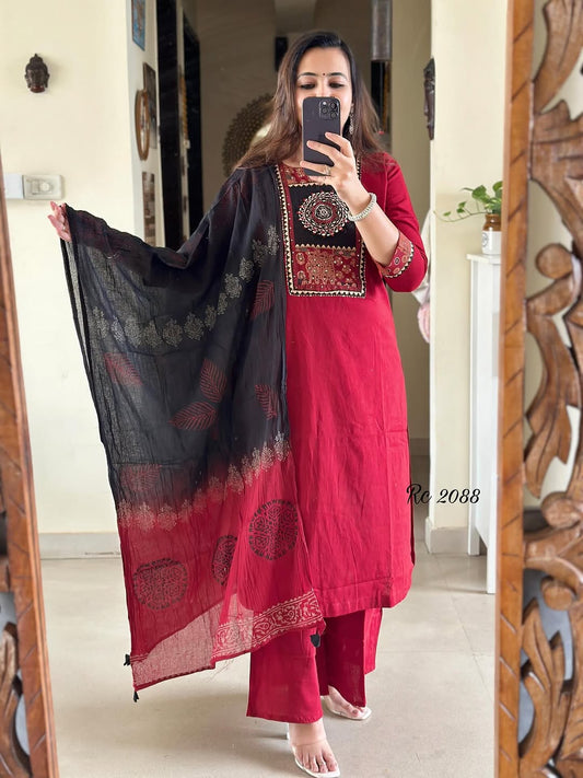 Mira Red Kurta Pant Whit Dupatta