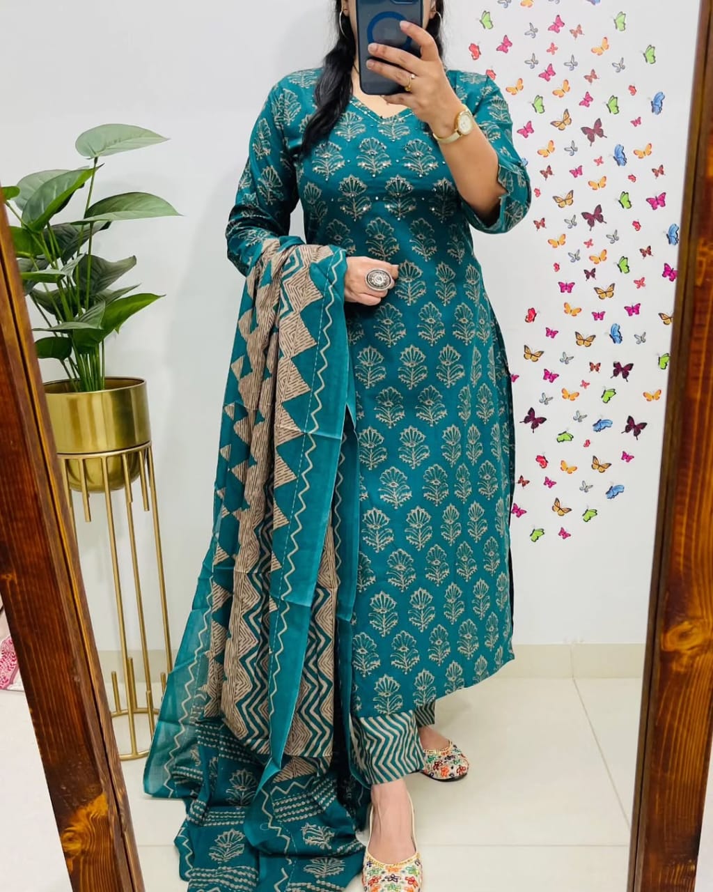 Zoya Kurta Pant With Dupatta Set Cotton Green