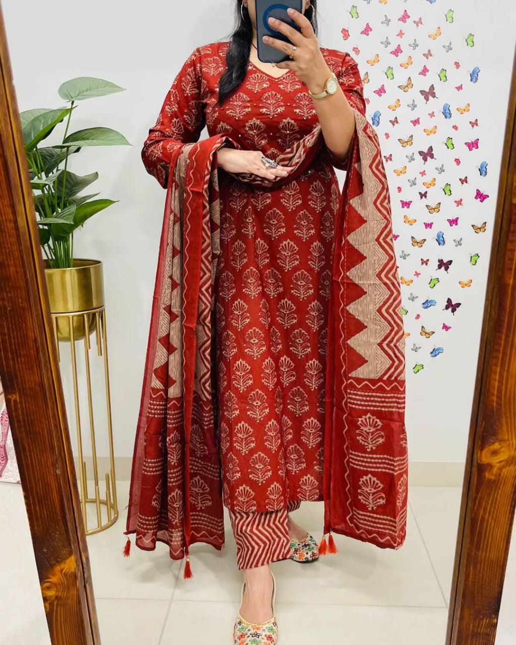Tashvi Kurta Pant with Dupatta Set Cotton Red