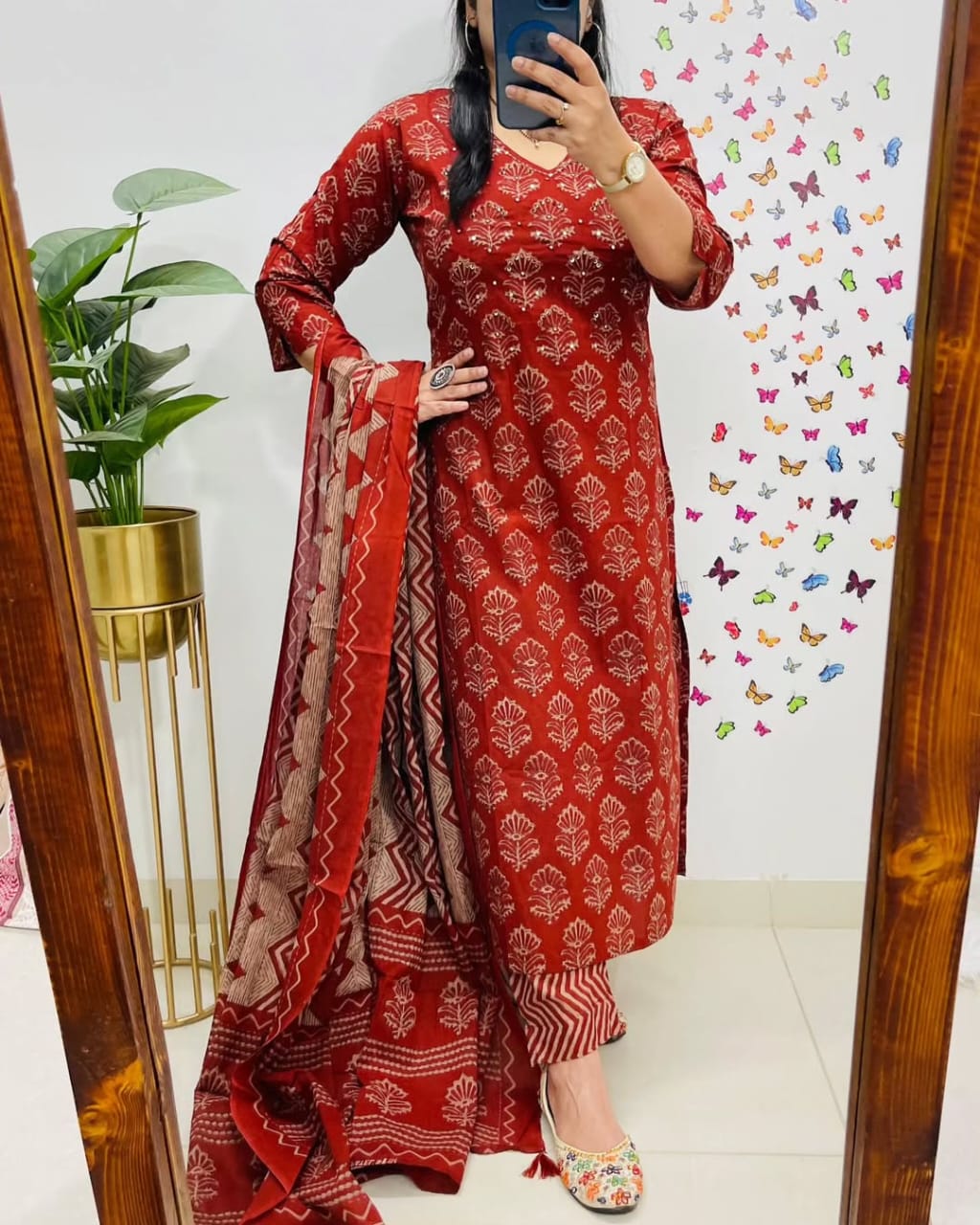 Tashvi Kurta Pant with Dupatta Set Cotton Red